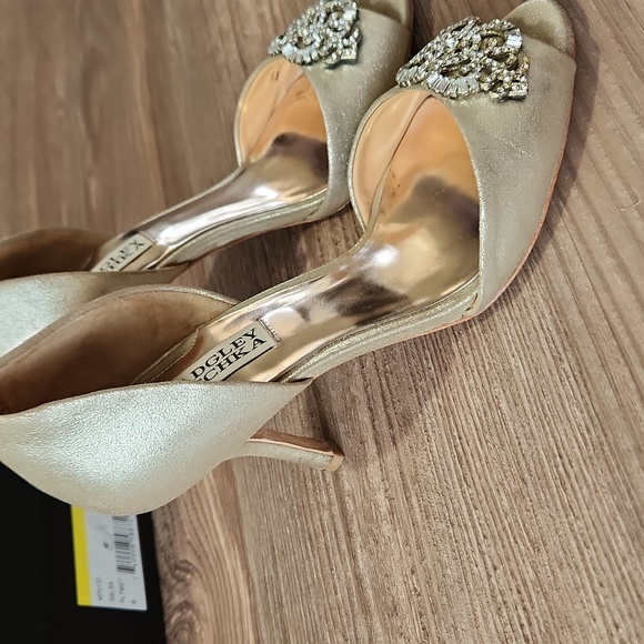 Badgley Mischka Heels - Picture 4 of 7